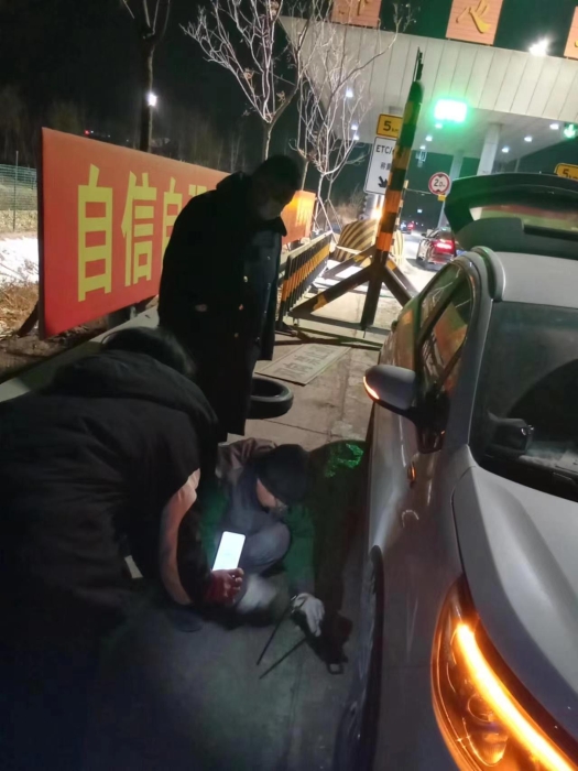 12dd3fc52e93deeec8320014bc9cb57