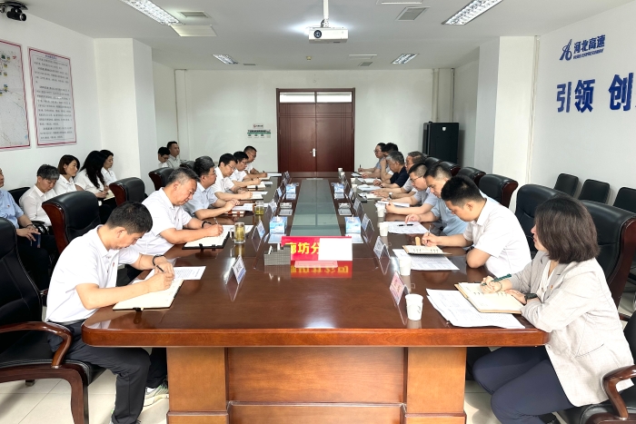 5ae413e88717327745cb46f89feba39