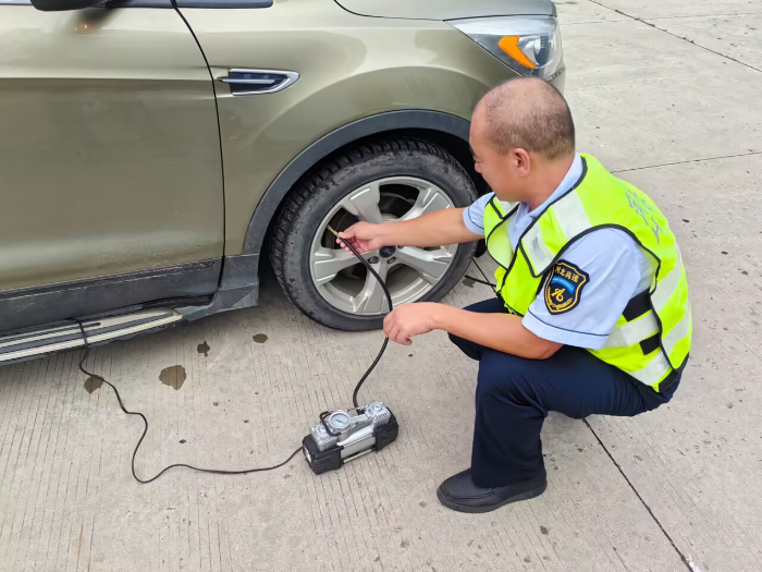 0aec11770fd5c14032a2cef61aa96a67_720