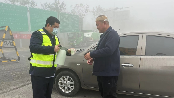 7077eef1a45ab819f8745cc280b5a4ba