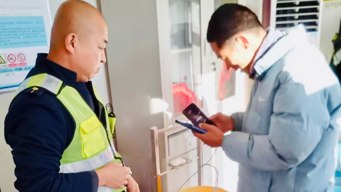 3D1FF22CF549F4250130D378572A5841