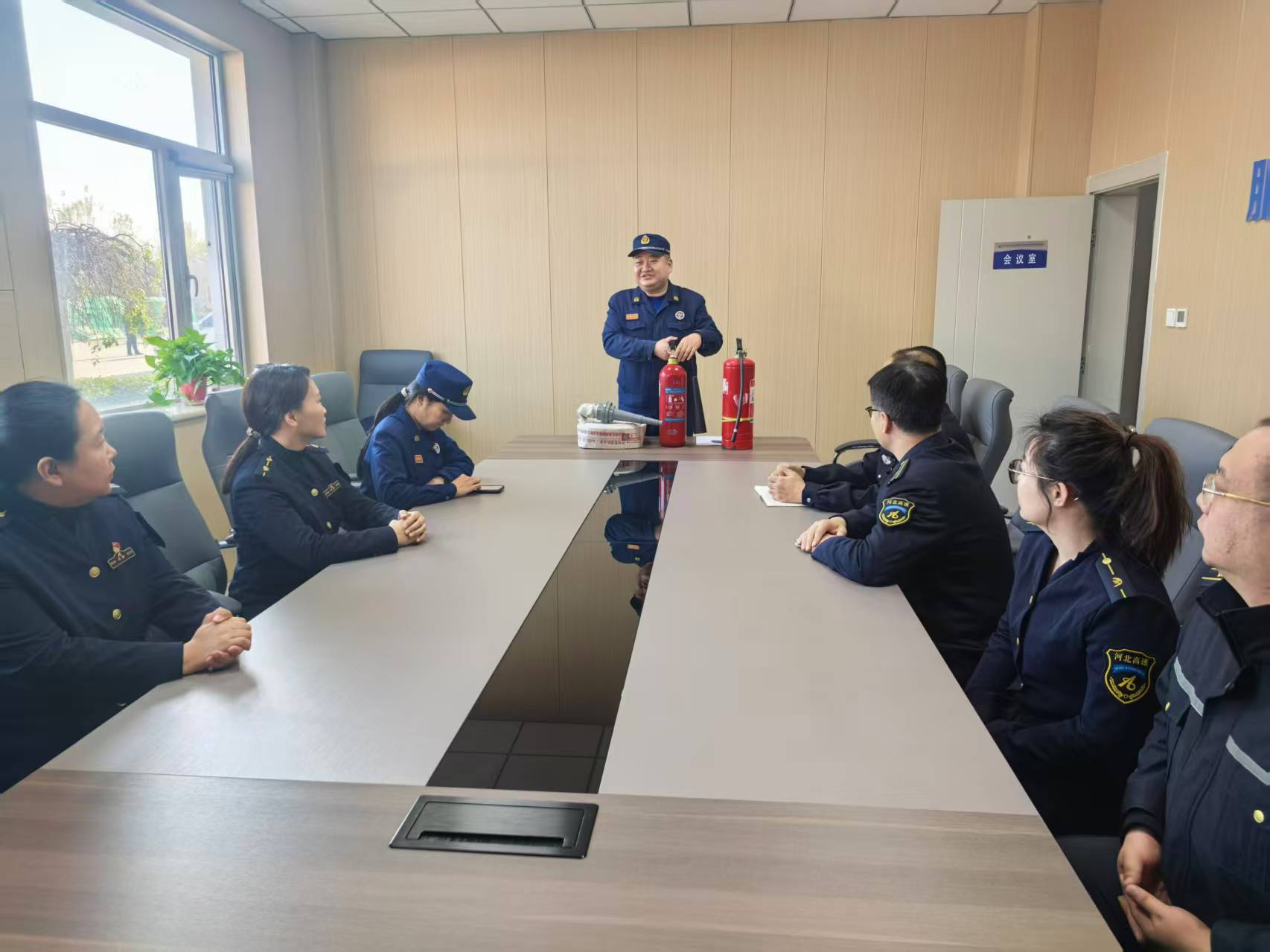 廊坊分公司涿州南收费站：开展消防知识专题讲座